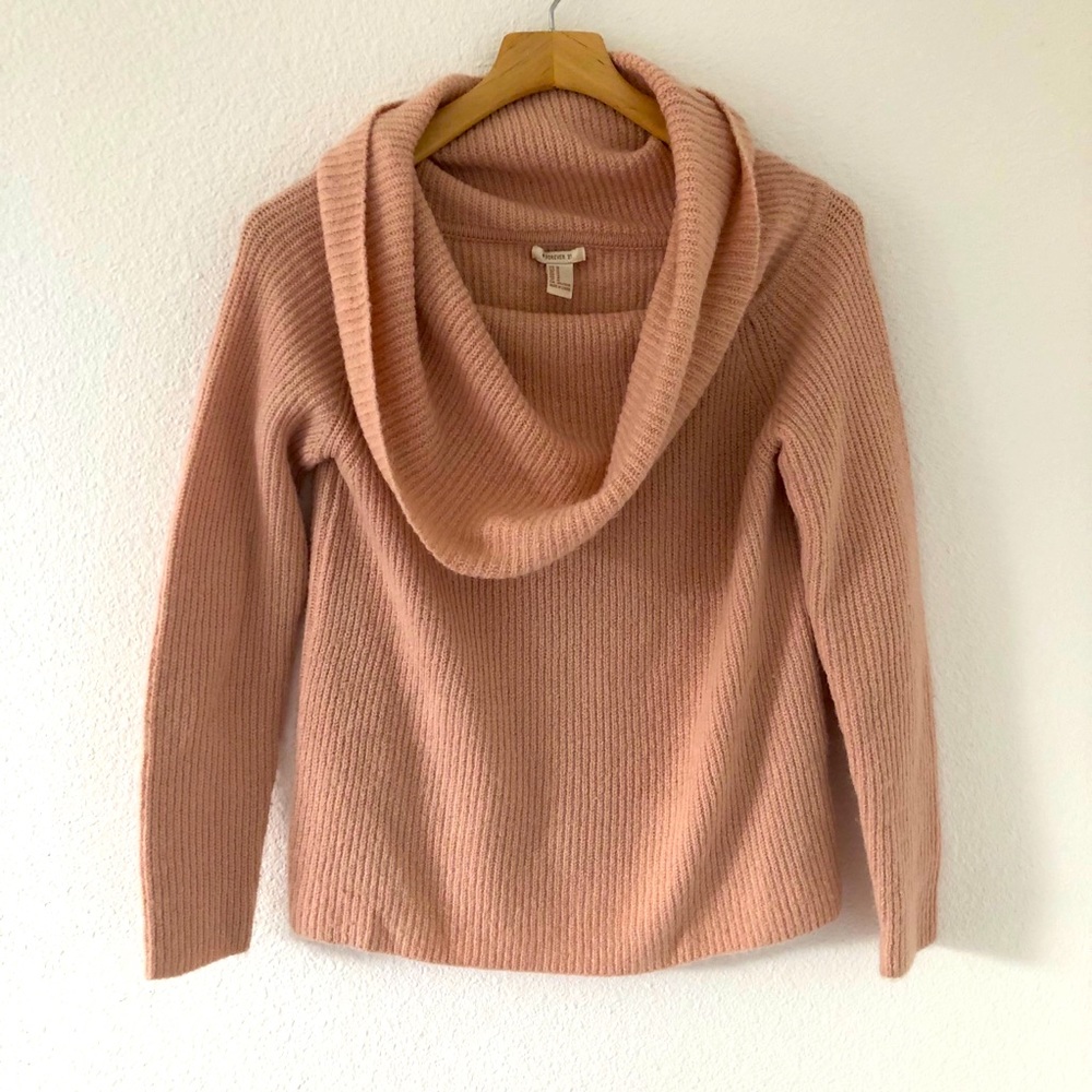 💞light pink sweater